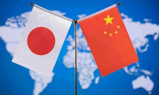 中国驻日大使馆再出来表态，日本网民有点绷不住了！11月12日，我们的驻日大使馆发