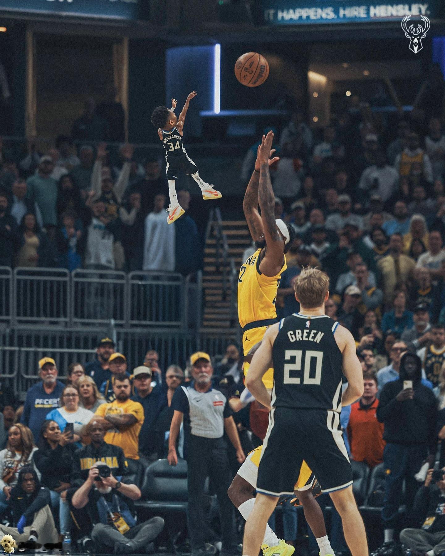 分享一组搞笑的图片，NBA的小人国。