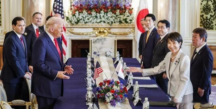 高市早苗挽特朗普胳膊蹦跳日本网民:这是耻辱美日同盟真这么铁各位朋友,我