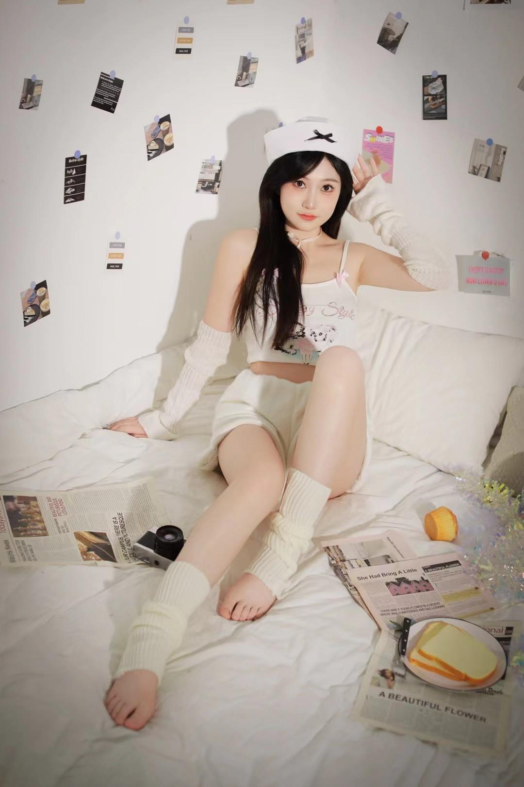 少女摄影|NO.0206期纯欲少女吊带短裤配小白袜