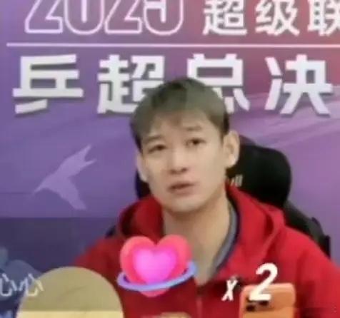 乒超总决赛刘丁硕直播间，他在解说王楚钦对赵子豪的这场比赛时说，正常人打到关键时刻