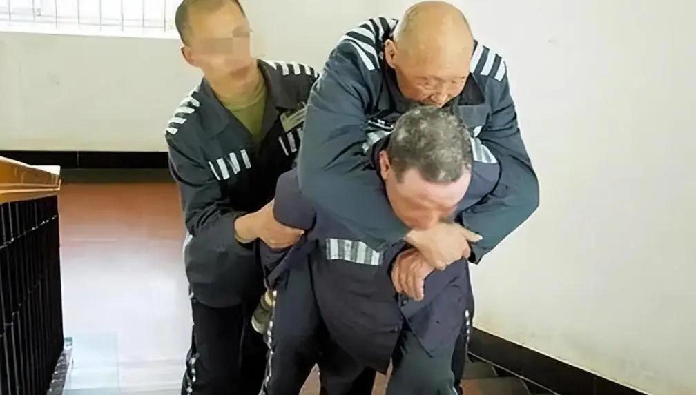 终身监禁的终点，不是死亡，而是衰老。当囚犯老到无法行走、不能进食、难以起身，监狱
