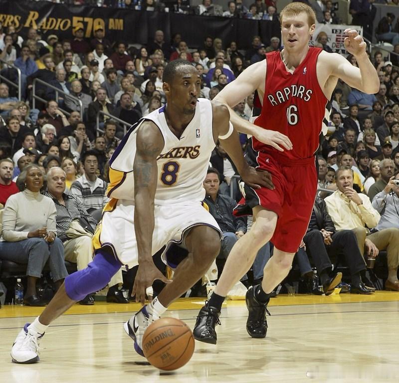 NBA单场81分有多难20年前，科比在对阵猛龙的比赛中狂砍81分！科比81分2