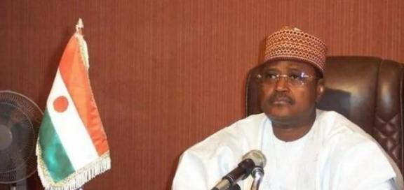 赖账中国4亿美金？赶走中企高管后，尼日尔变脸：希望中企涨工资……2024年3