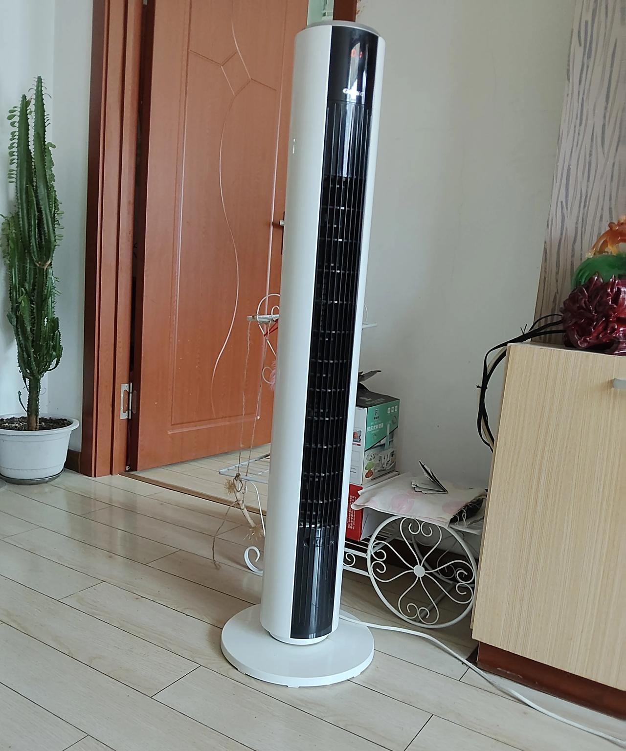 再不下雨，我都要热蒙圈了！哈尔滨从25日开始的连续高温天气，真是让人受不了，今