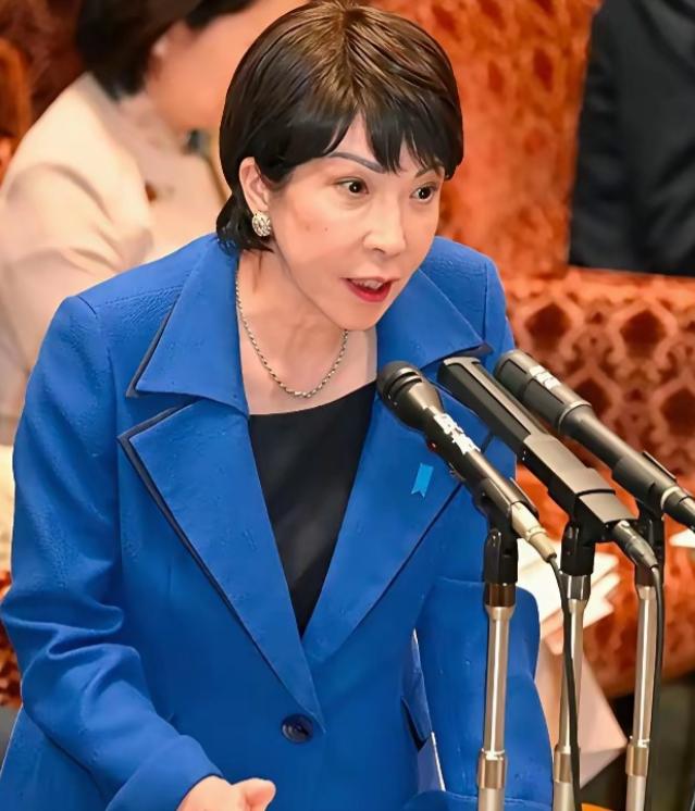 日本这个国家，你跟它讲道理没用，跟它比武器更没用。翻开历史就会发现，唐朝一把火烧