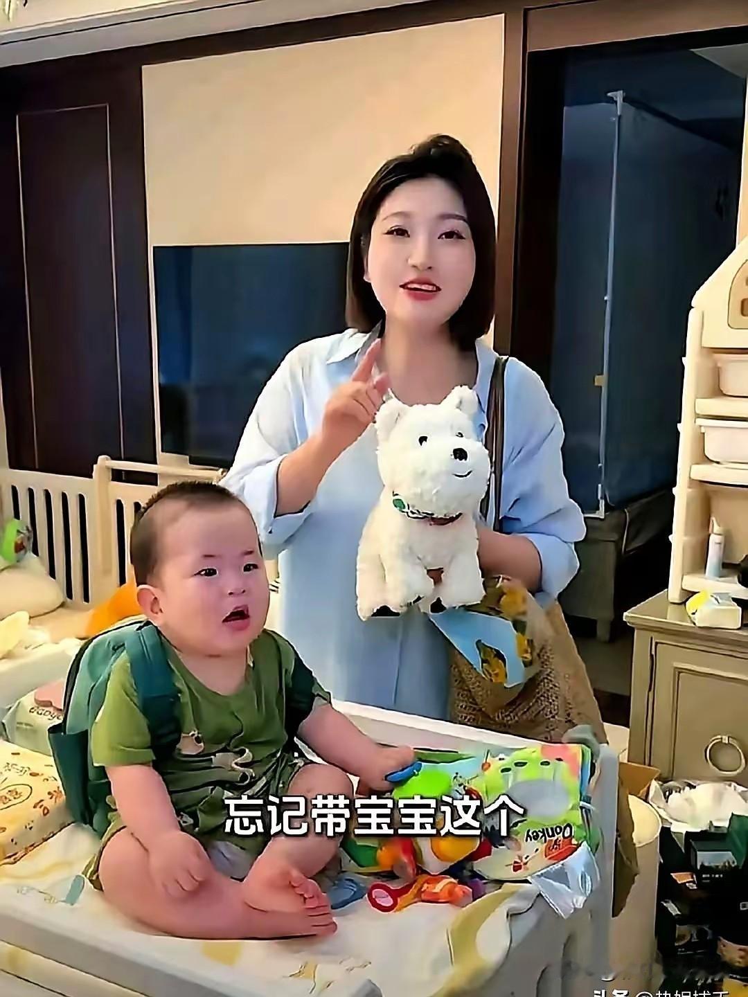 王暖暖晒娃被网暴，黑子说孩子长得像泰国人，还说她选择帅哥的基因之类的话。其实