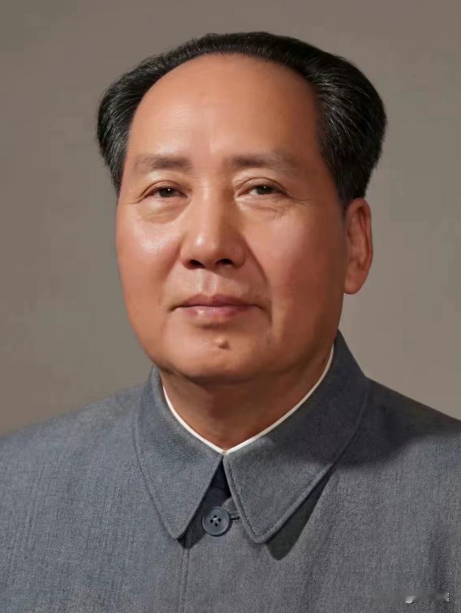 都说毛主席长得帅，看了第四张照片，我是真的相信呀，毛主席的颜值在正气中又透露着大