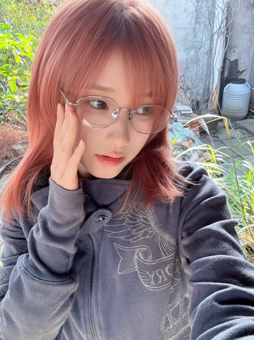 是姐姐，是爱人