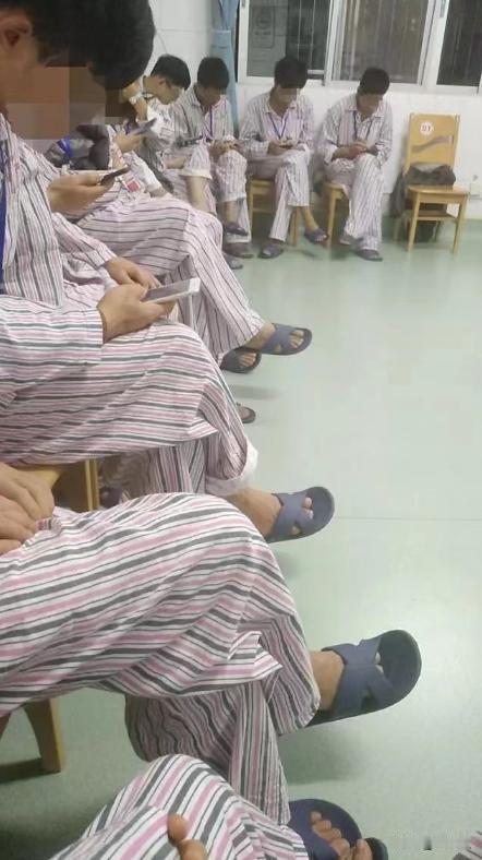 “新药试药，日薪一万！”从2018年起，两年内大学生小周频繁试药，日薪从3000