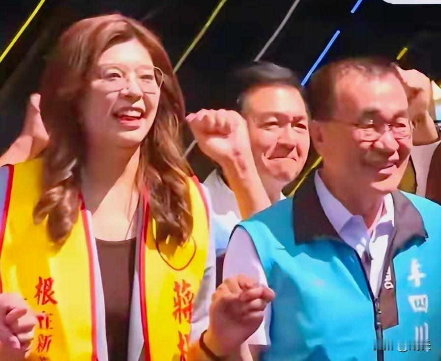 火药味拉满！9月12日，国民党新北市长参选人李四川，和新北市议长蒋根煌共同成立联