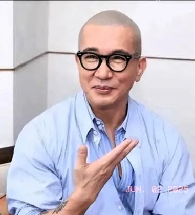 最近网上都在传大S去世后的怪事。她生病时，听说小S一家五口花销要么从大S公司走账