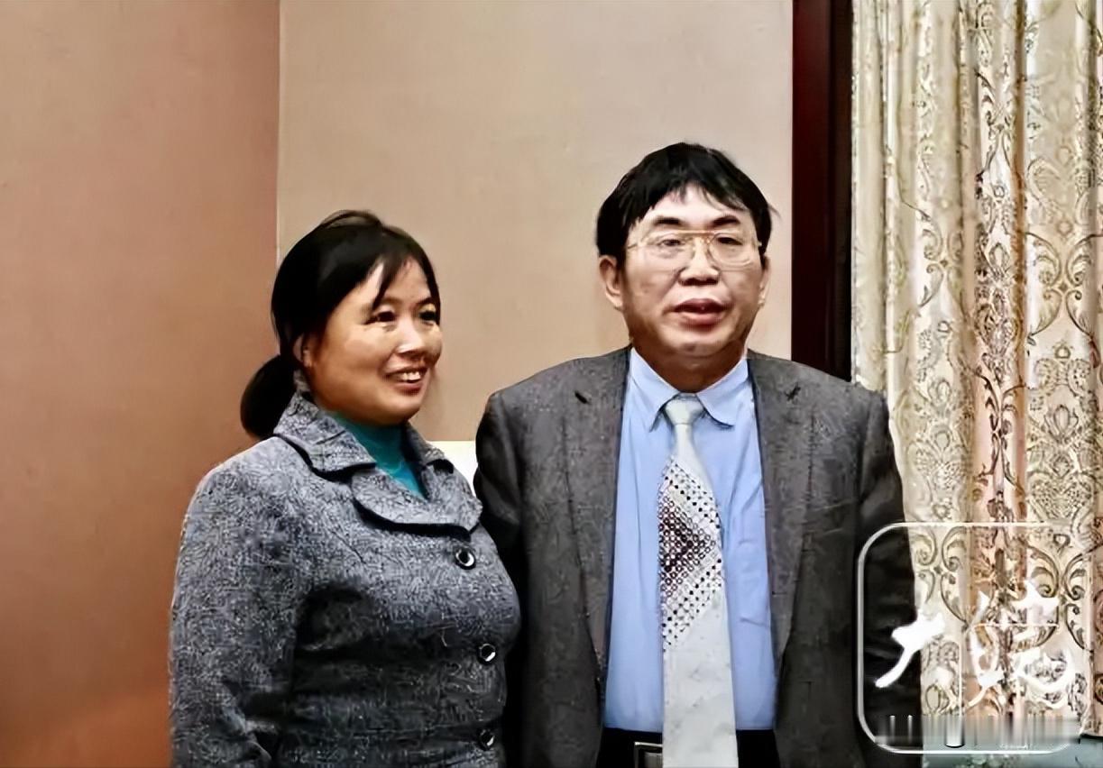 灵堂里，一个从安徽赶来的女人，哭到几乎昏厥。她不是亲属。是三十九年前，聂卫平家里