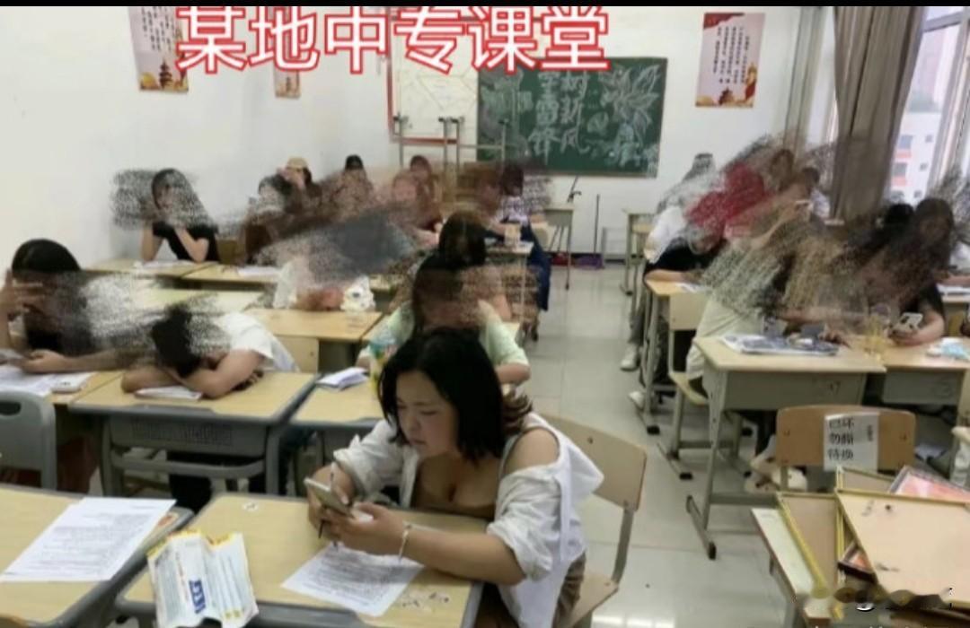 你以为这种学校是教书的？？？太天真了！这种学校多一个学生，少管所就少一个人。没到
