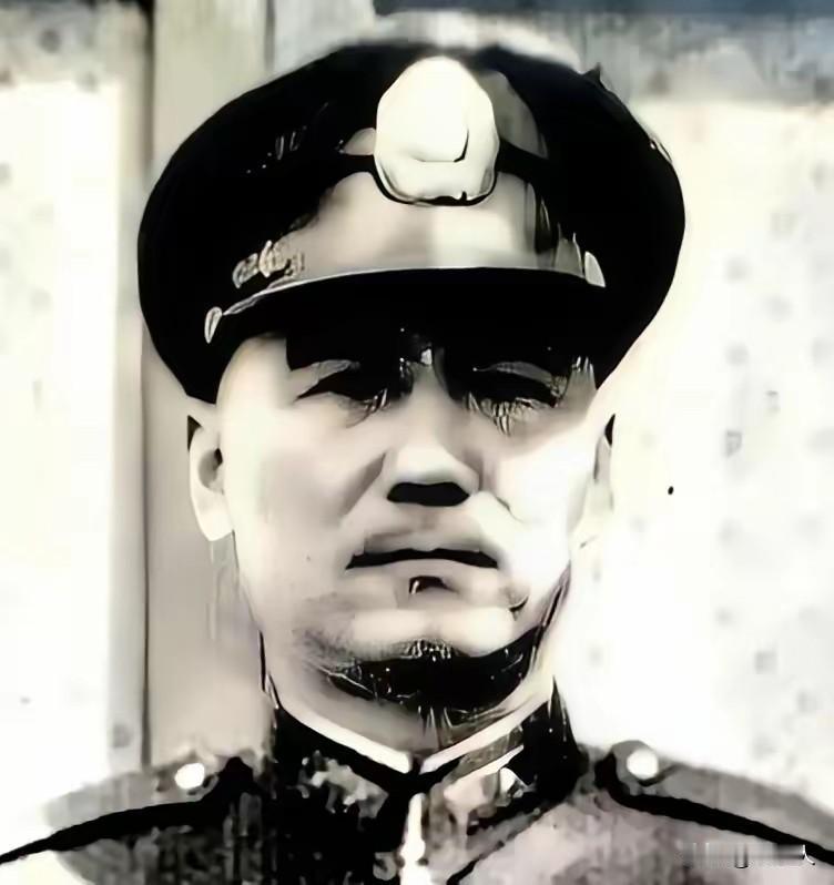 1949年成都绝境！军长当众宣布起义，死硬部下执意死战，最终结局令人敬佩1