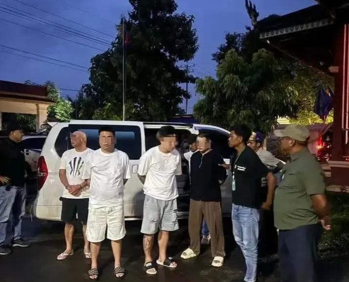 果然，对待同胞下手最狠的还得是国人啊。7月7日傍晚，柬埔寨警方逮捕了5名中国籍
