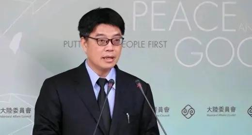 “陆委会”表态，对于中国大陆的10项惠台政策，拒不接受！这话一出来，全岛哗