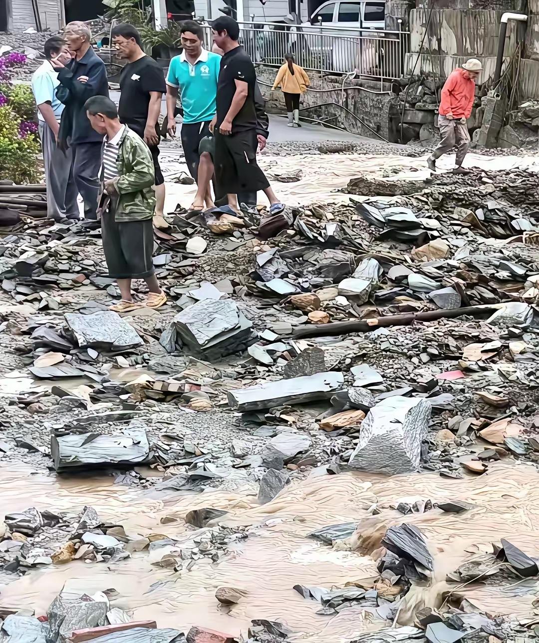 正视基层干部困境，让干事者有热情、有奔头当下县乡基层工作任务繁重、责任压身