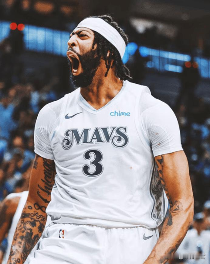 12月7日NBA常规赛，残阵火箭109-122输给独行侠。赛后杜兰特接受采访