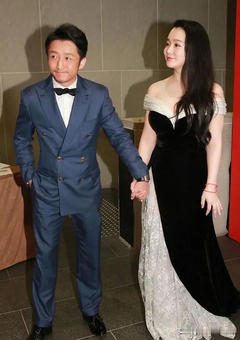 有一说一，这题我站冉莹颖。宁娶冉莹颖不娶田朴珺？光看给邹市明生了仨儿子，学历还比田朴珺能打，这姐就不