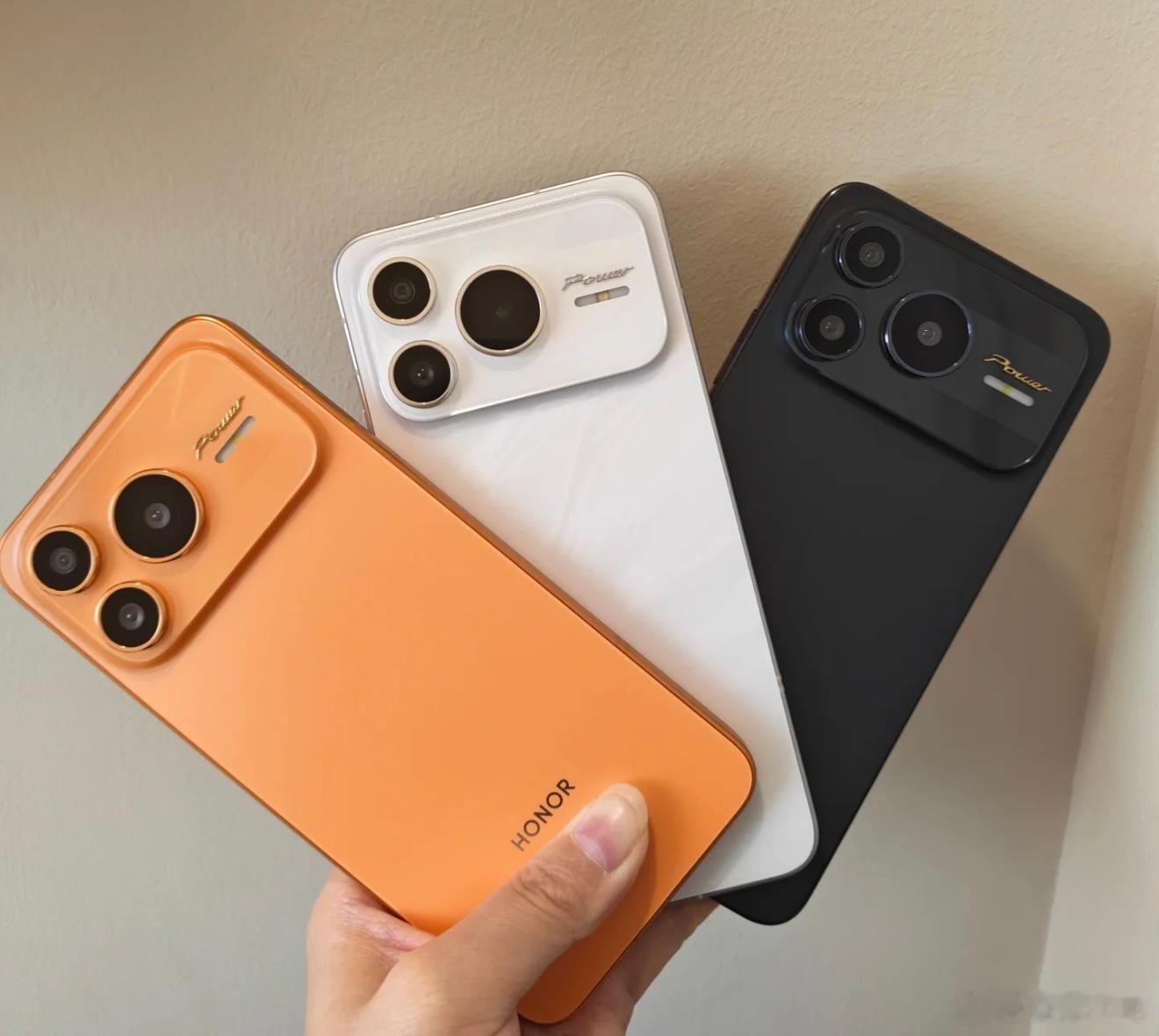 6.3寸小屏、双2亿像素、9000毫安的电池，荣耀还是太想进步了。如果真能实现，