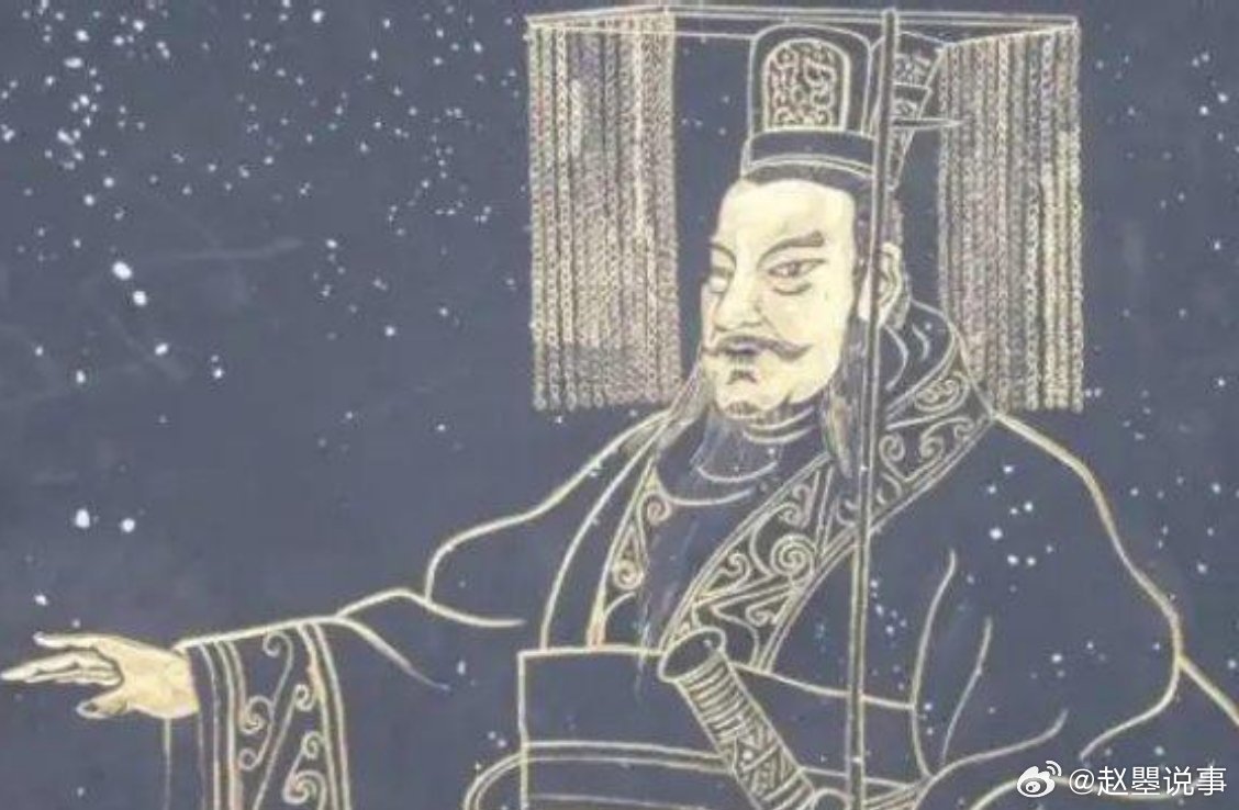 公元前238年，秦始皇车裂了母亲赵姬的男宠嫪毐，摔死了她和嫪毐生的两个儿子。赵姬