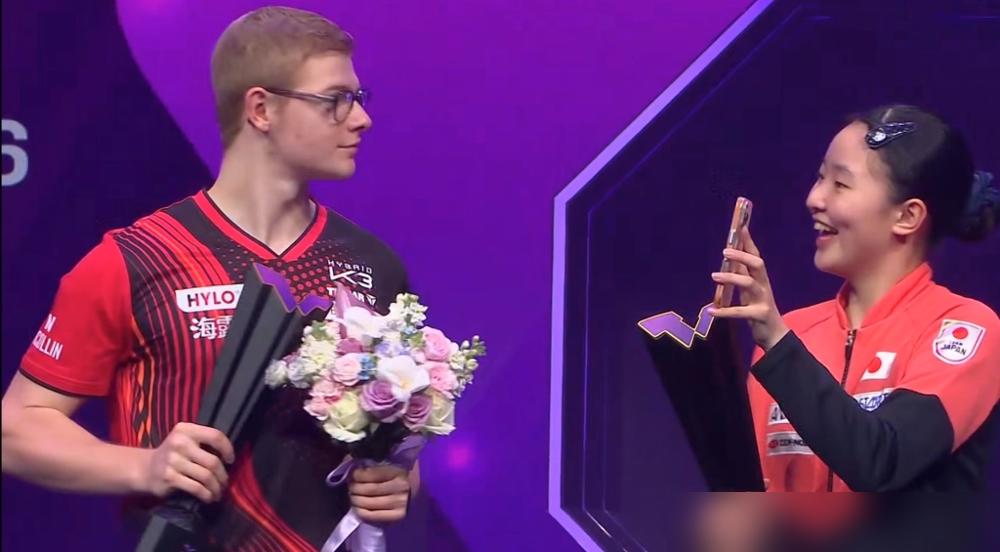 你敢信？王楚钦一场球，光接发球就直接丢了16分。孙颖莎更是被打了个2比11，人都