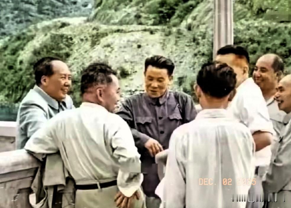 怀念啊！毛主席从来没搞过什么军事演习吓唬任何人，进犯我领域者都是直接打击，运筹帷