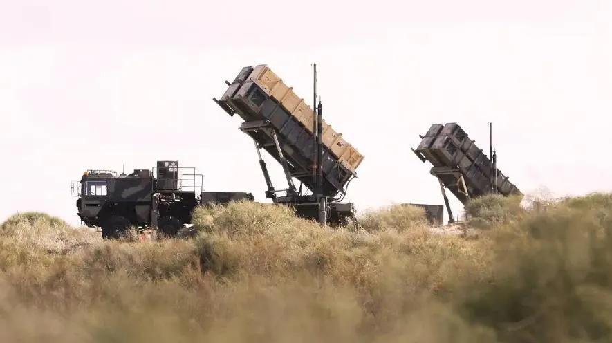 美国“政治”新闻网发文称，在美以和伊朗之间的战争中，乌克兰和欧盟是最大的输家。文