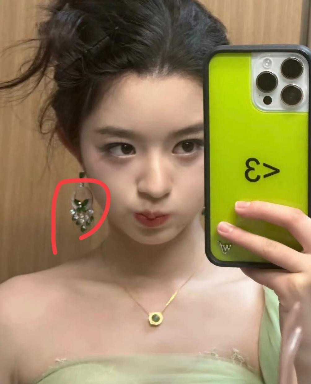 谁还说她是被惯坏的小孩，黄杨钿甜这波回应格局直接超出同龄人刚刷到黄杨