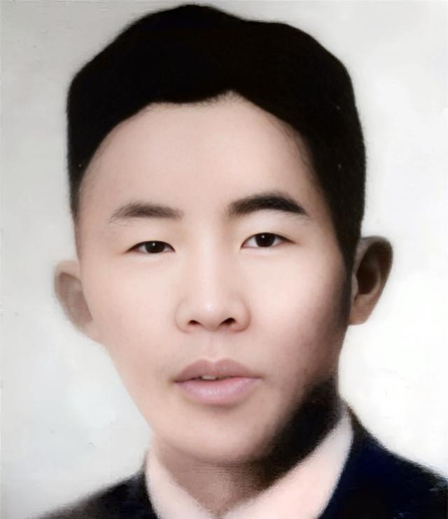 他是张国焘的亲兄弟张国庶，25岁时已是一省书记，他出众的能力毫不逊于哥哥。不幸的