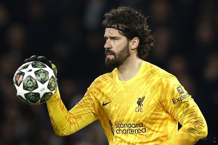 莫雷托：阿利松刚续约且税后年薪1200万欧，尤文想实现交易很难3月17日讯据名