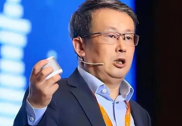 项立刚认为台积电在南京建厂，千亿营收两百亿利润，帮台积电弥补各种亏空的同