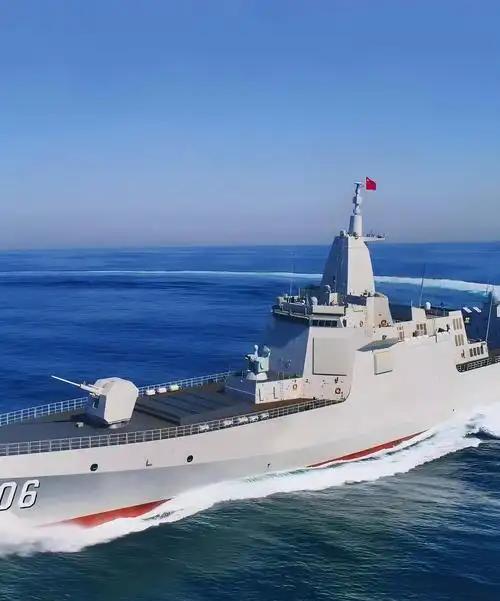 为何人类造出了30万吨的邮轮，却没有30万吨的航母？这事儿啊，就像问为啥有人能