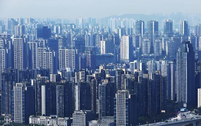 高盛刚对中国楼市做出三项预测：1)如救市手段无效，房价或再跌20%到25%。当