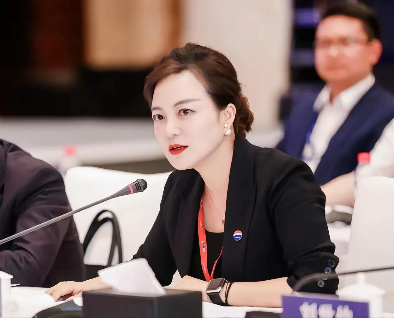 3月13日傍晚，金融圈炸锅了！贵州省纪委监委通报，茅台副总经理、财务总监兼董秘蒋