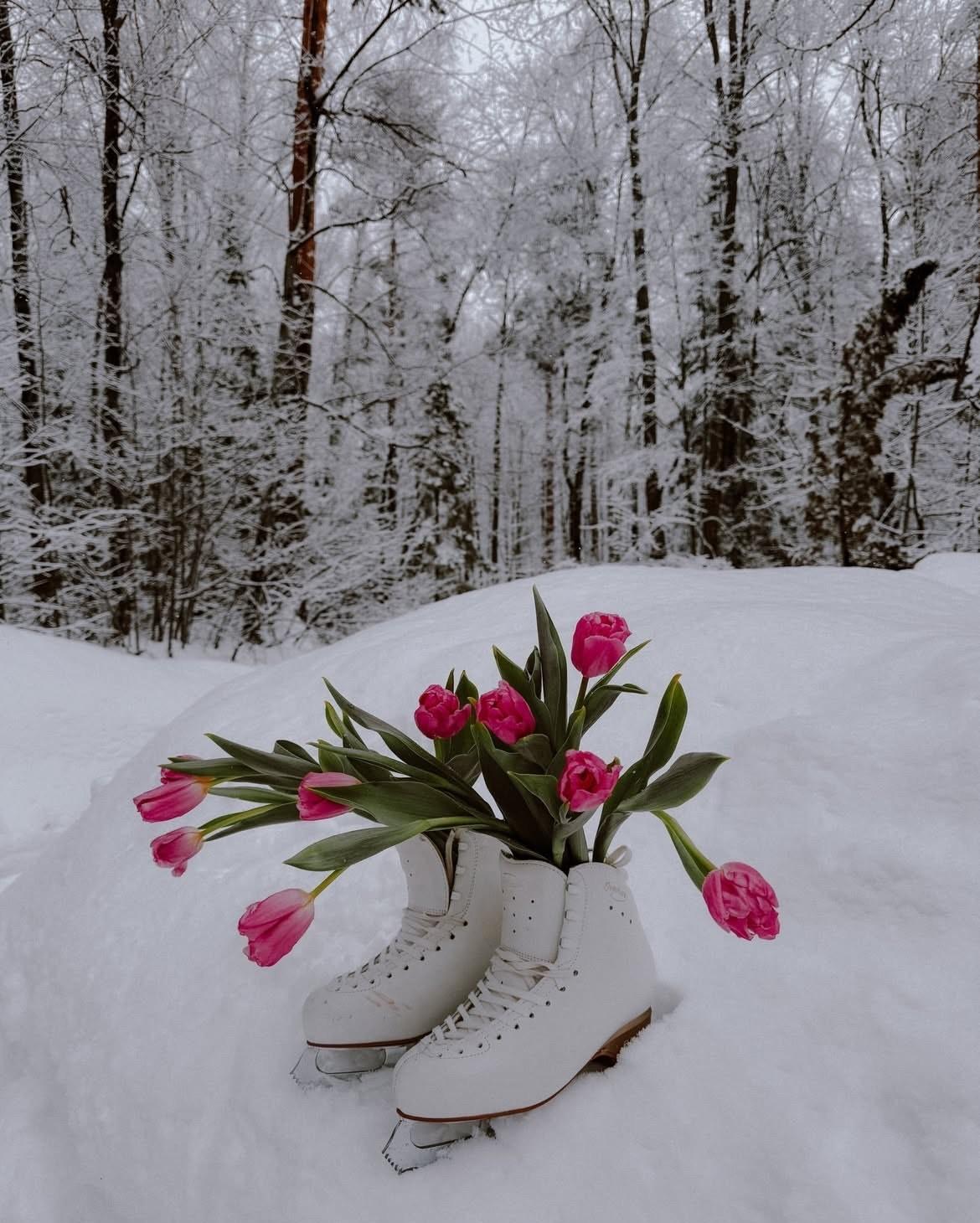 你脚上那双鞋，是不是鞋底已经磨得一边高一边低了？如果是，那我得跟你说个残酷的事实