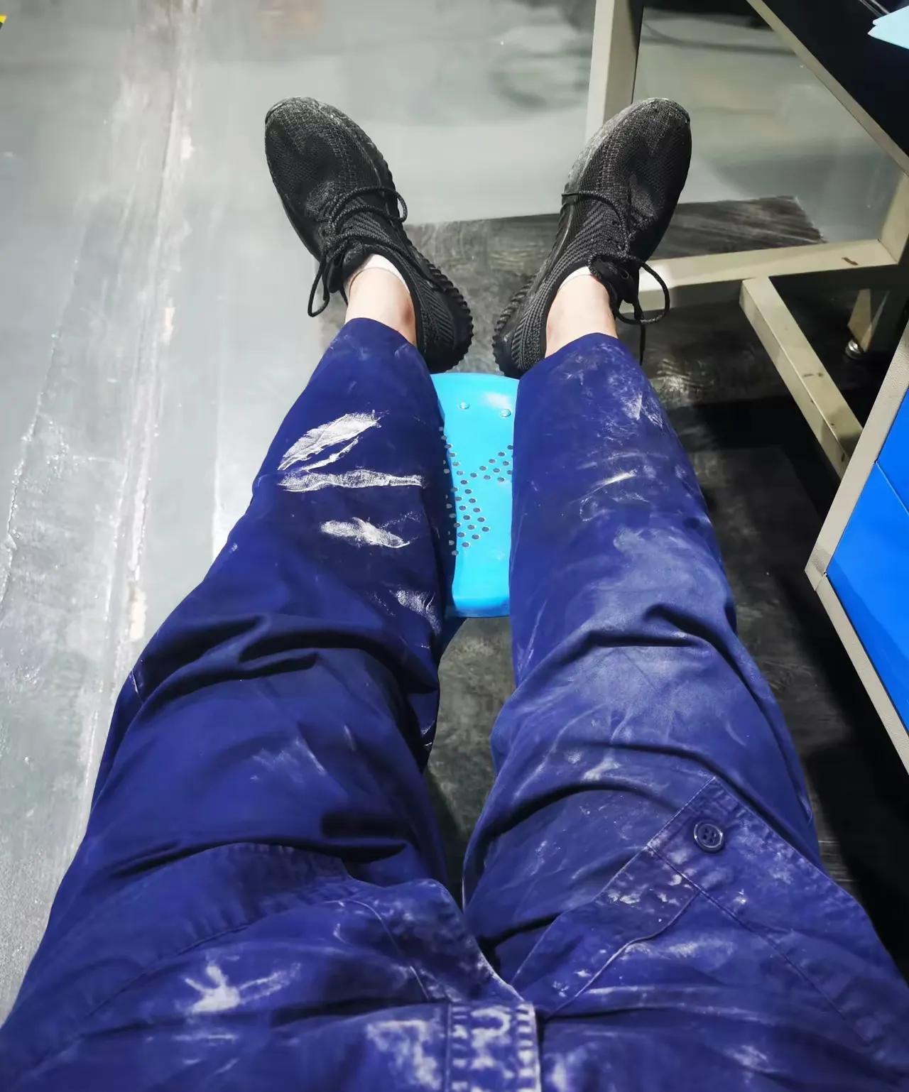 你信不信，现在不上班的，已经废掉了，他们啊，基本一个样儿：不找工作也不琢