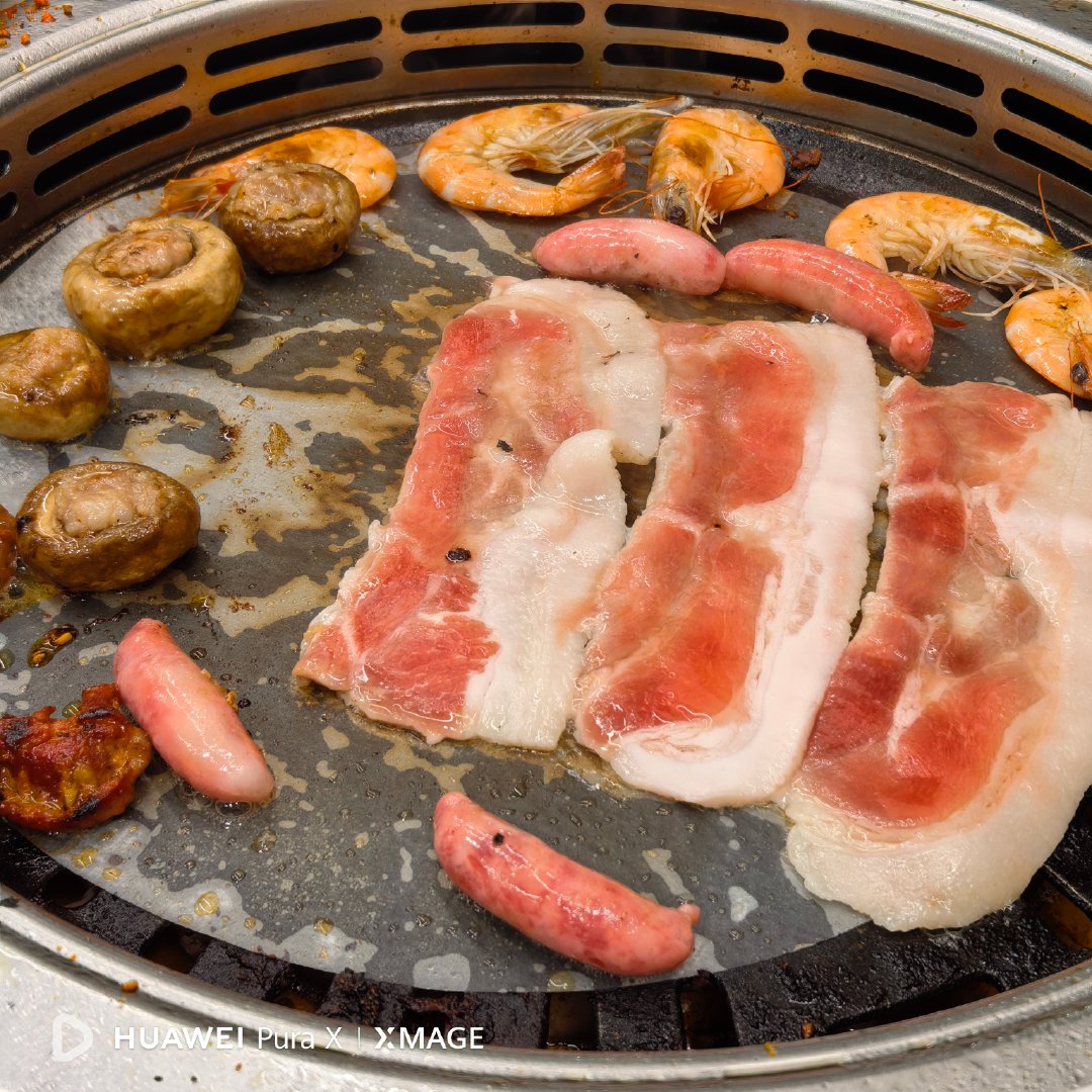 前天晚上我过生日吃的烤肉，然后今天早上起来肚子巨疼果然，还是家里做的饭菜最符合我