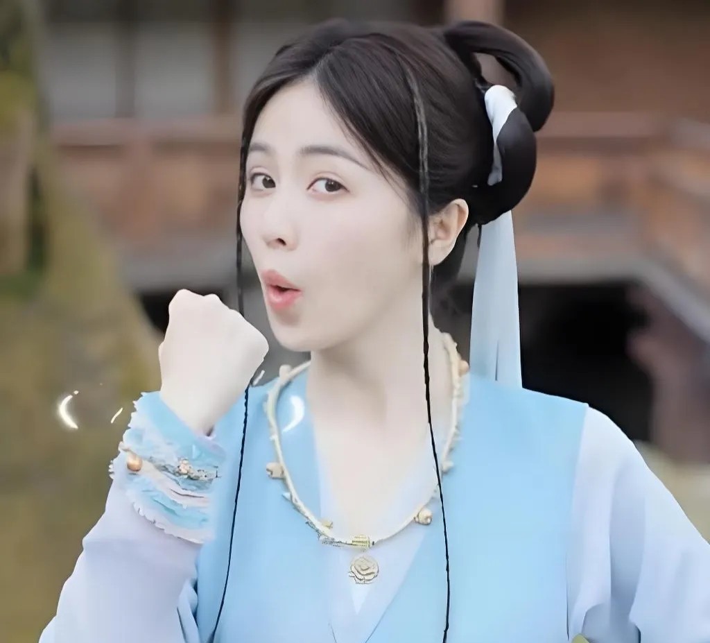 白鹿可不可以不要再嚯嚯仙侠剧了，古偶赛道真的不适合你，“娇俏少女”更是与你毫不沾