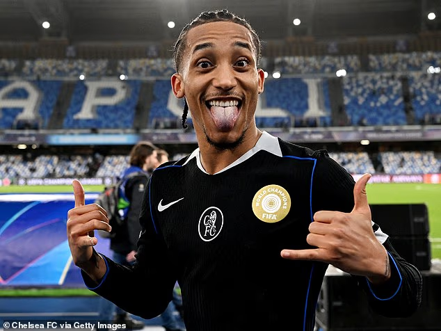 2-2小蜜蜂赛前佩德罗说自己受伤能否替补, 马雷斯卡拒绝要求