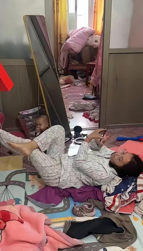 太现实了！年薪80万男人爽快答应离婚，从不是嫌妻子不工作，而是这婚姻早成了冰冷的