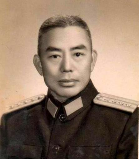 1949年3月，国民党将领王晏清一时冲动，竟直接拨通了地下党员陆平的电话，直言要