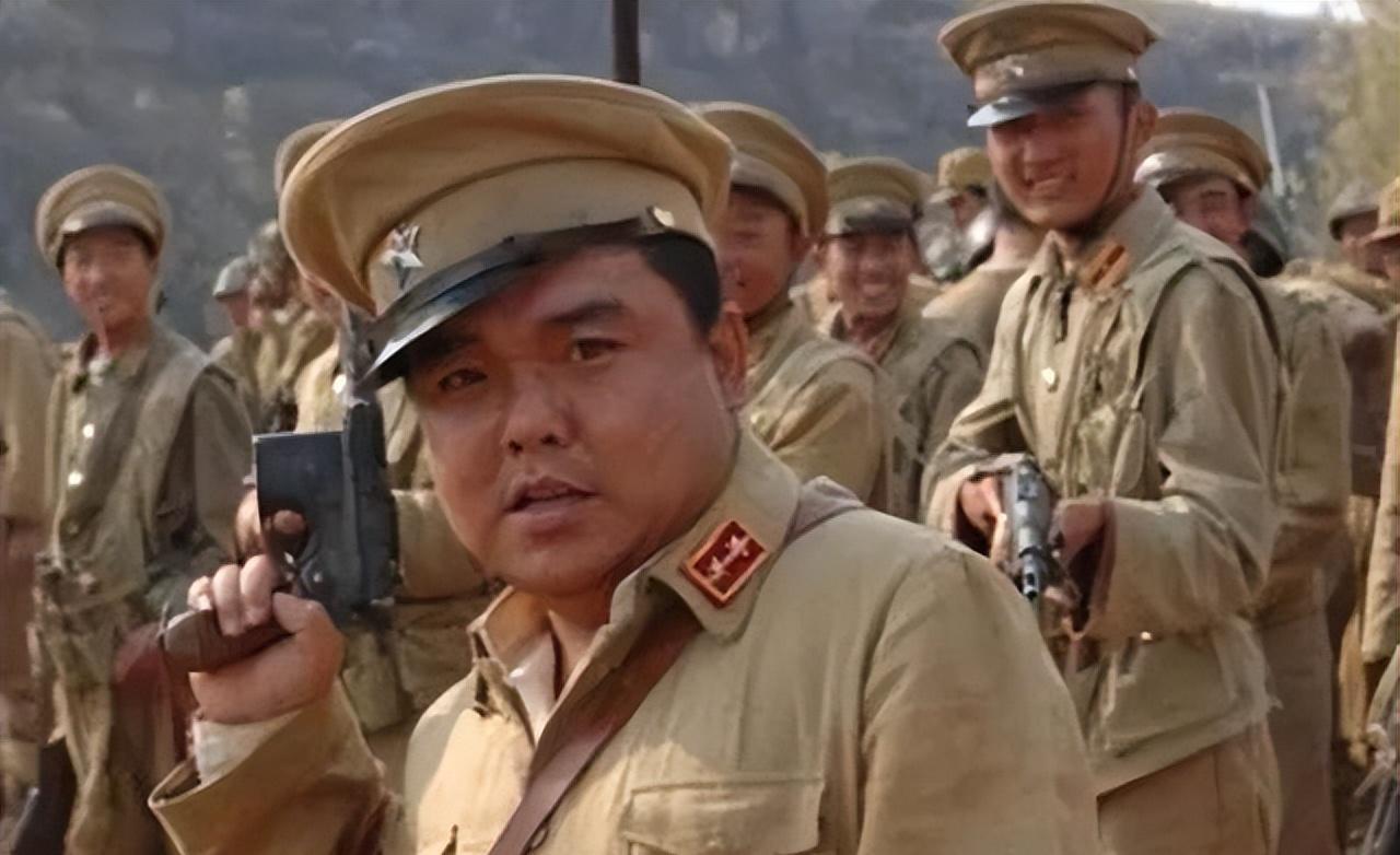 1943年，日伪军听说村里来了个女八路，马上逮捕了她，然而，伪军头子见到她后，竟