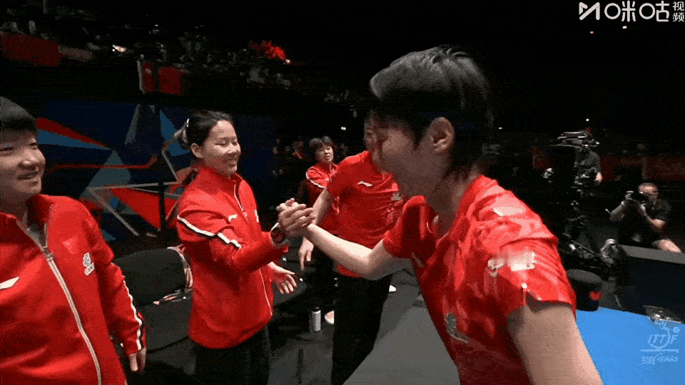 一场世乒赛，不仅把张本美和打服了，同时也把曼昱打服气了，莎莎不愧是世界第