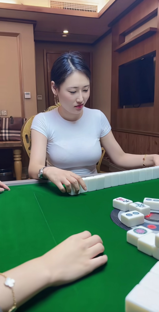 这个表情看来牌不错啊！！！
