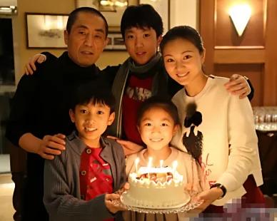 2013年“超生门”这事儿才从地下浮出水面。无锡计生部门的人翻着档案，发现大儿子