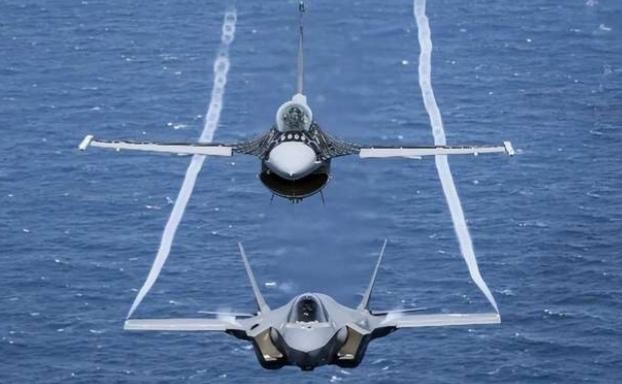 F-35就是当下美国的写照F-35又双叒在日本近海失踪了