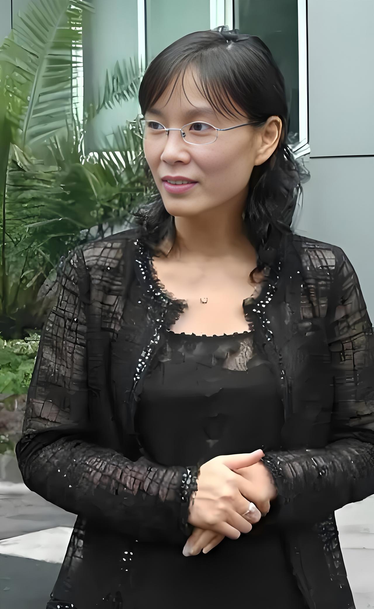 自己经营不善，在宗庆后的帮扶下，杜建英拥有的百亿家产。她还想再要350亿？这