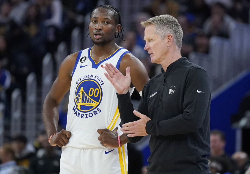 名记ChrisHaynes在《NBAonPrime》节目中谈到了勇士球员库